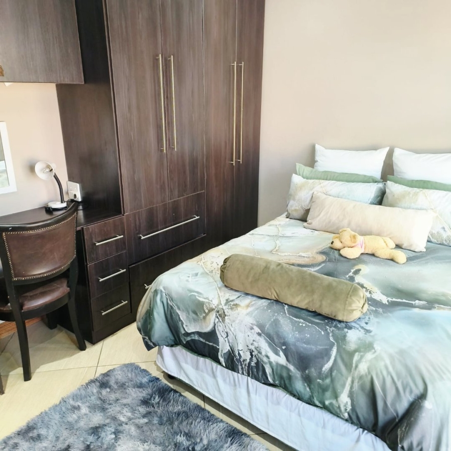 4 Bedroom Property for Sale in Wilkoppies North West